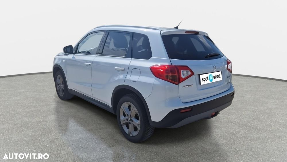 Suzuki Vitara - 8