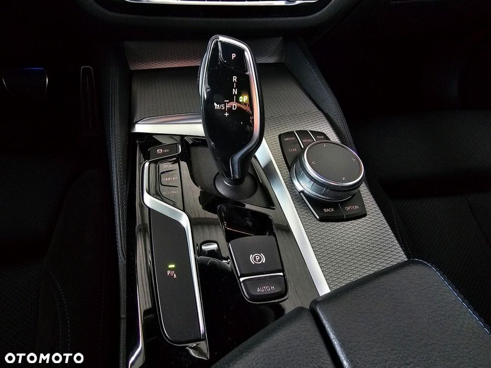 BMW Seria 5 - 28