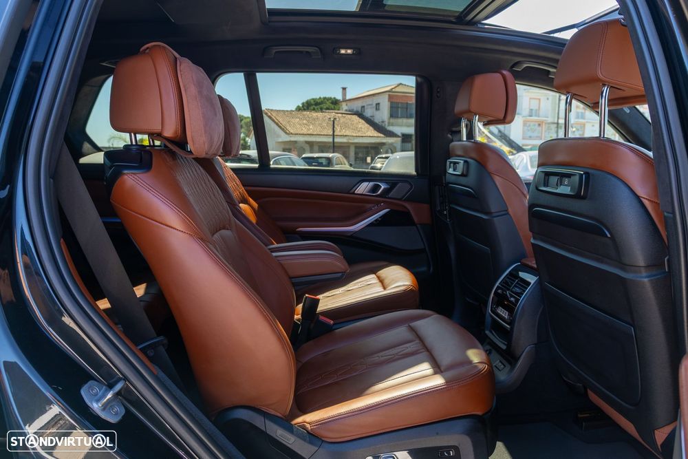 BMW X7 M50d - 12