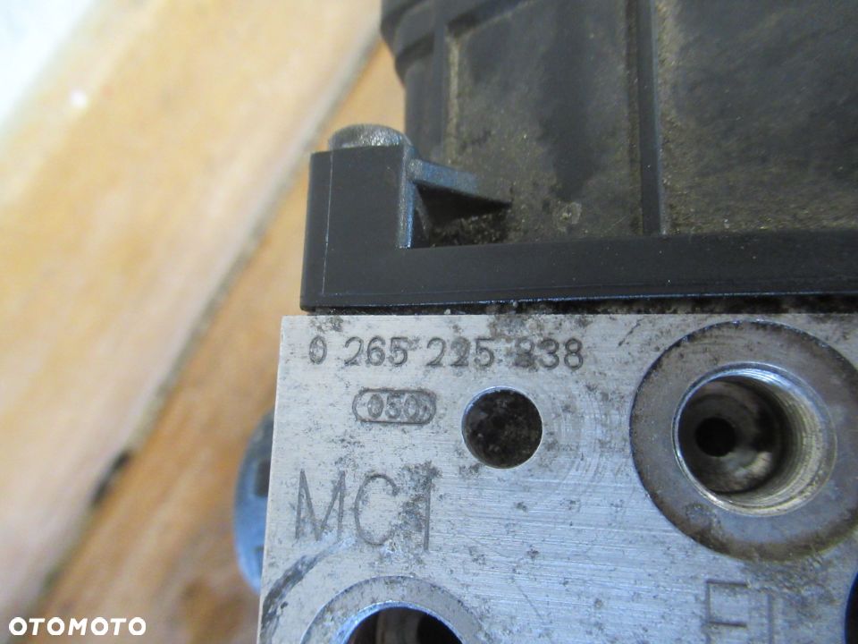 POMPA HAMULCOWA ABS FORD MONDEO MK3 4S71-2C405-AA - 9