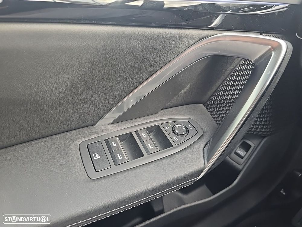 BMW iX1 eDrive20 xLine - 25