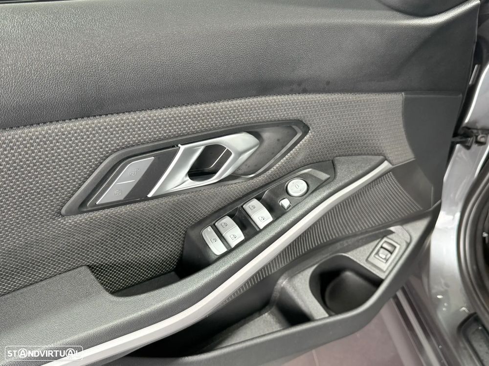 BMW 318 d Touring Advantage Auto - 19