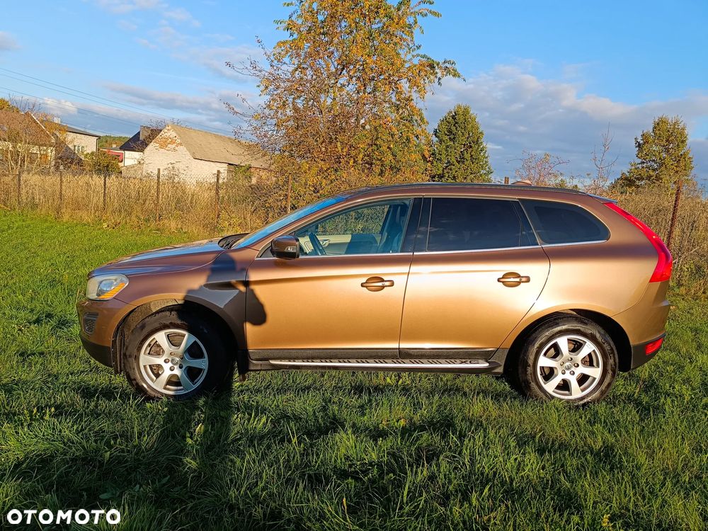 Volvo XC 60 D4 R-Design Momentum - 8