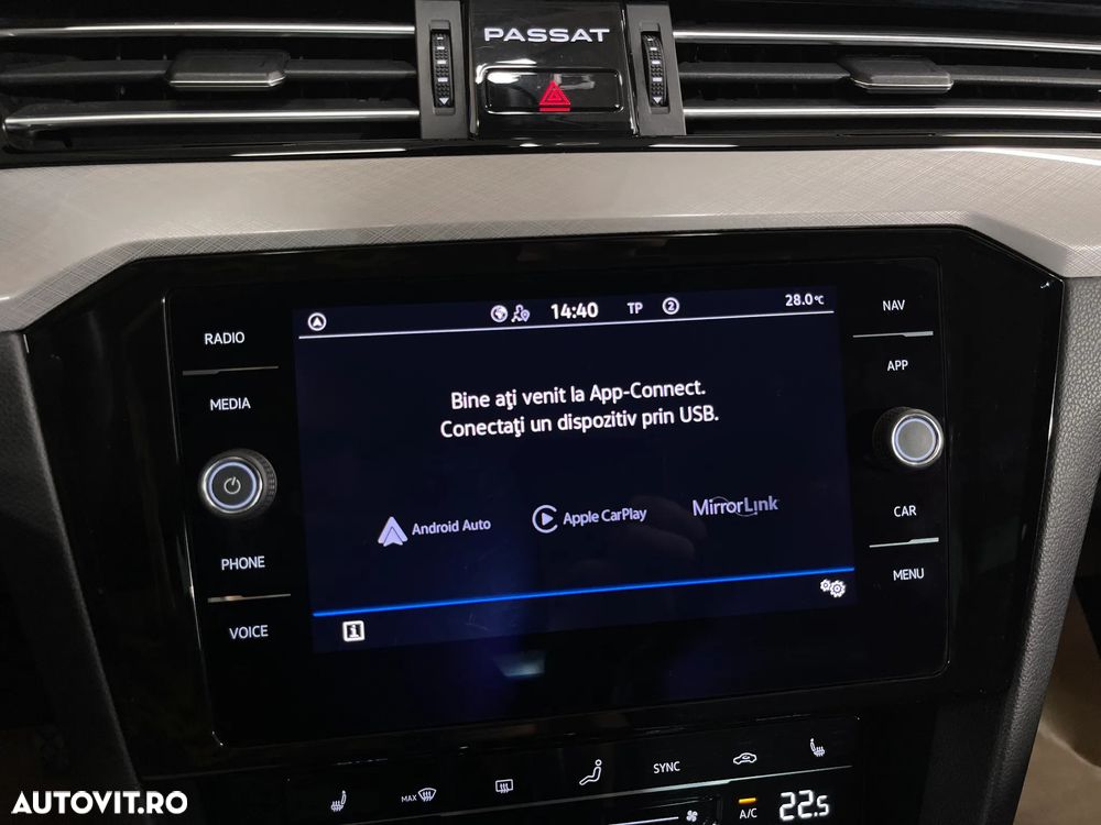 Volkswagen Passat 2.0 TDI DSG Comfortline - 18