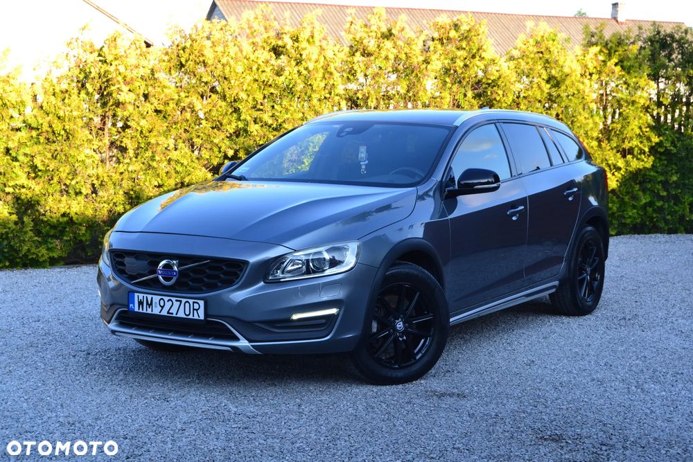 Volvo V60 Cross Country D4 Drive-E Momentum - 3