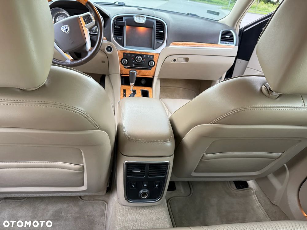 Lancia Thema 3.0CRD Executive - 19