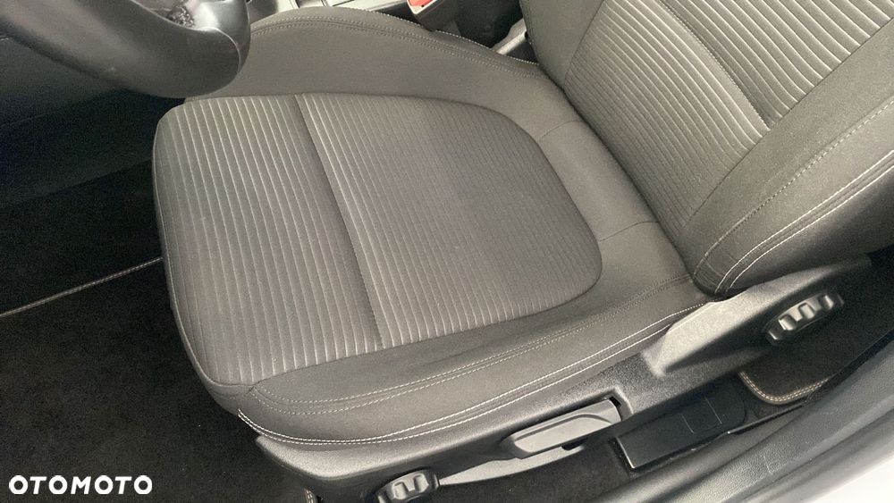Ford Focus 1.0 EcoBoost mHEV Titanium X - 18