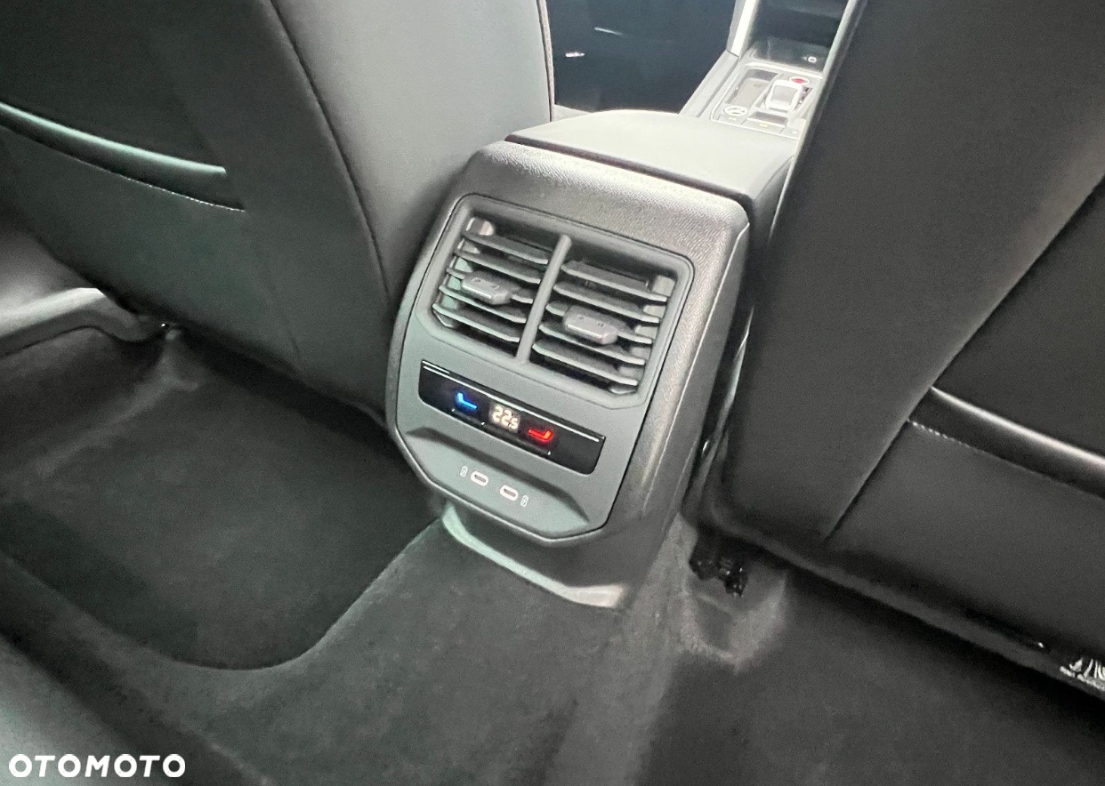 Cupra Leon 1.5 eTSI DSG - 25