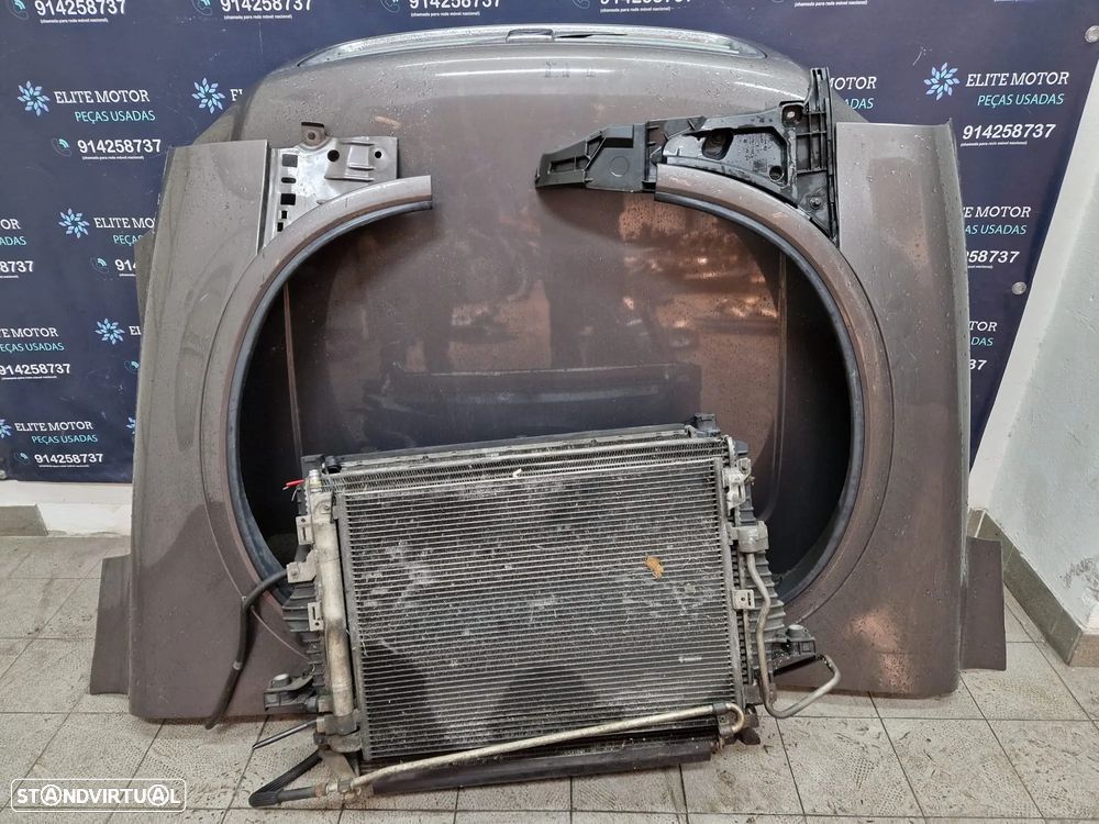 Frente completa usada VOLVO XC90 2.4 D5 XENON parachoques capot oticas guardalamas XC 90 - 9