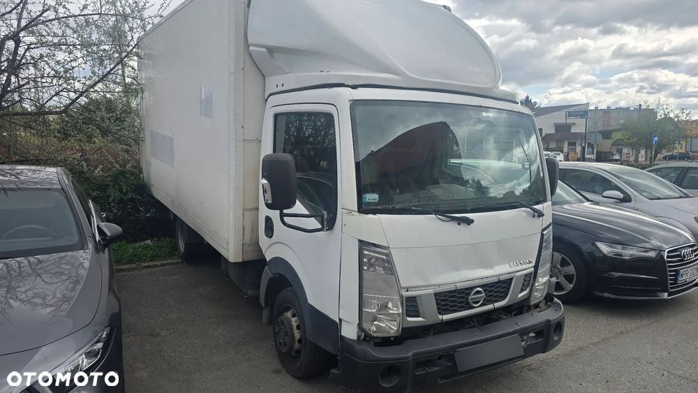 Nissan Cabstar - 1