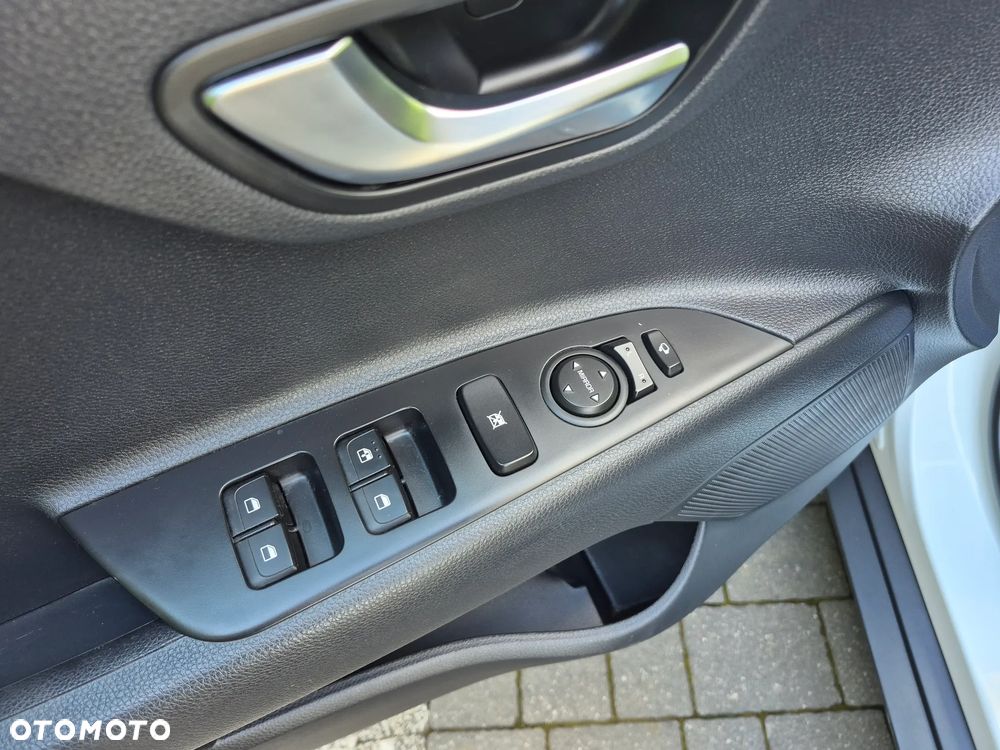 Kia Stonic - 17