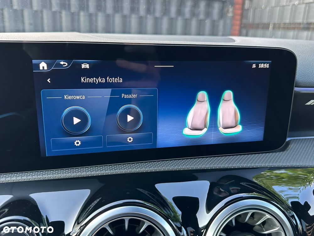 Mercedes-Benz Klasa A 35 AMG 4-Matic 8G-DCT - 34