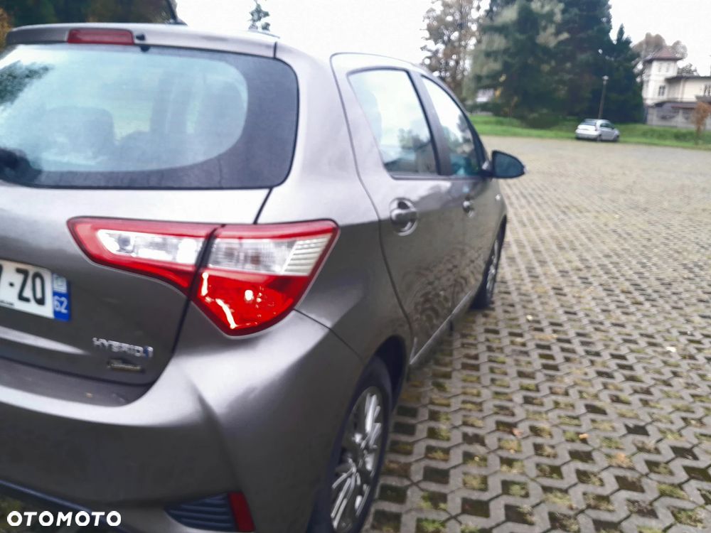 Toyota Yaris Hybrid 1.5 VVT-i Comfort - 21
