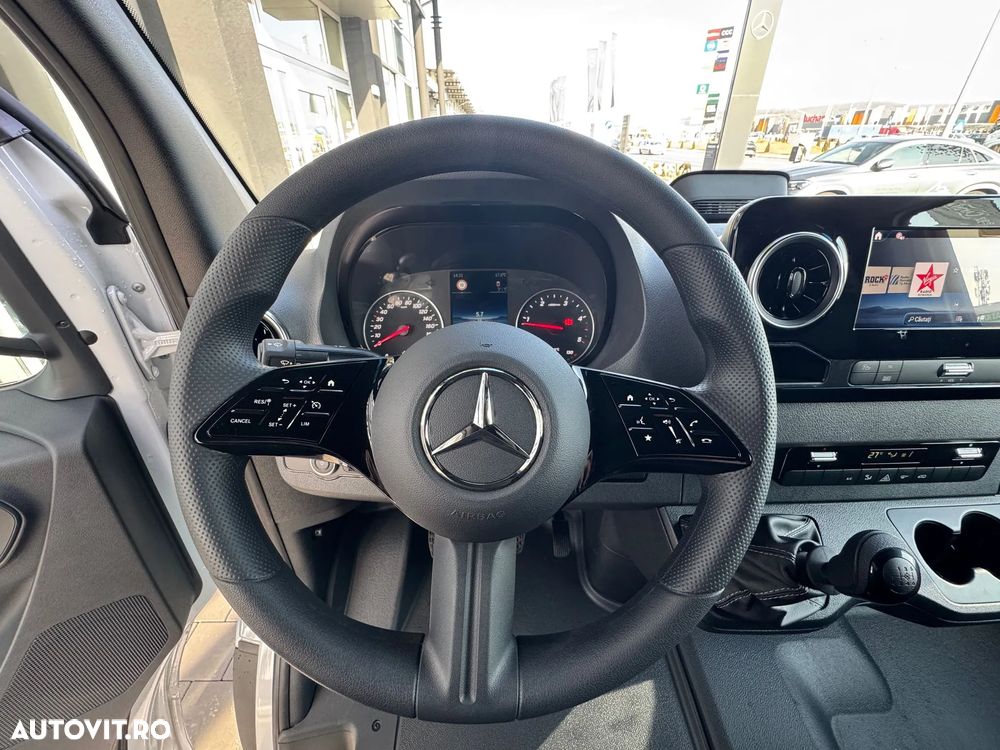 Mercedes-Benz Sprinter 317 Extralung Izoterm - 9