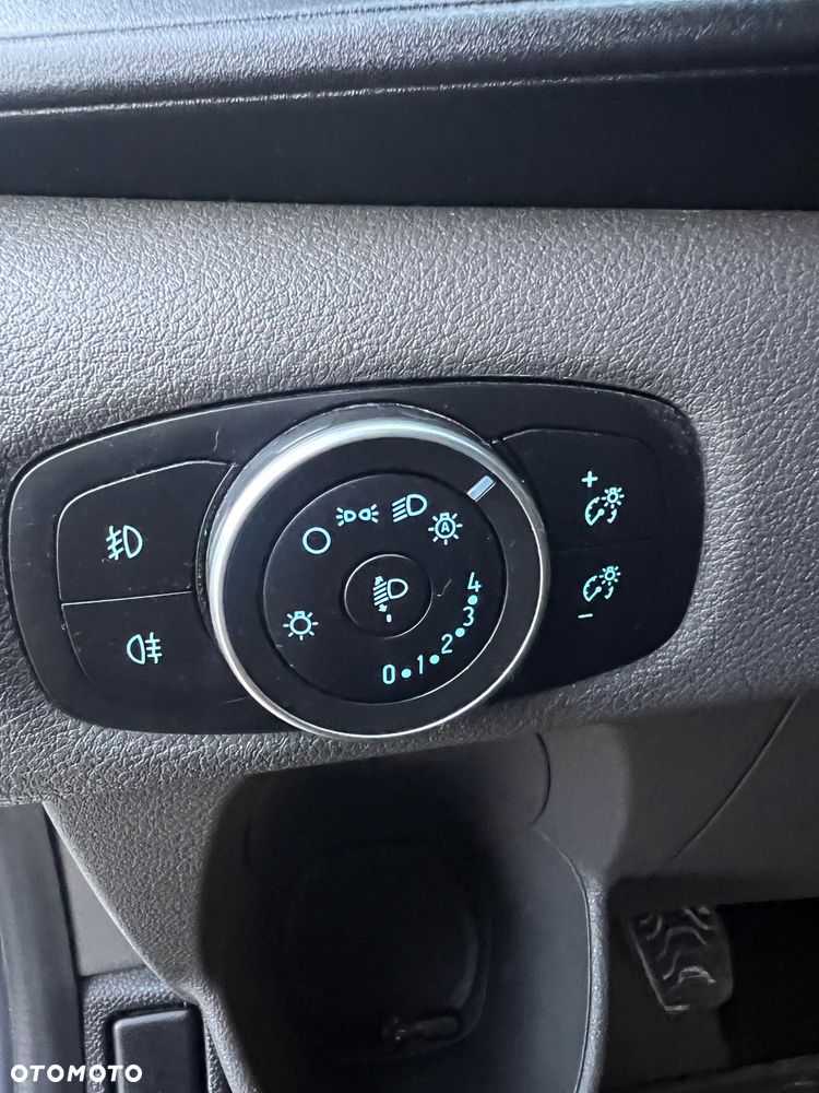 Ford Transit Custom - 19