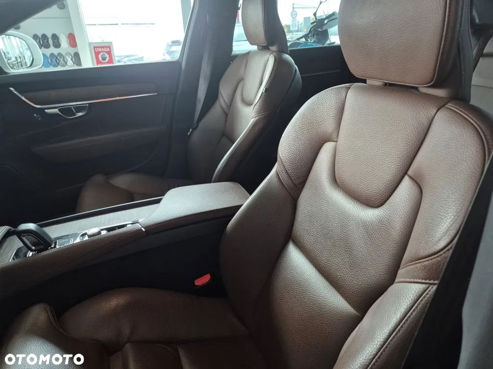 Volvo V90 Cross Country D5 AWD Pro - 14