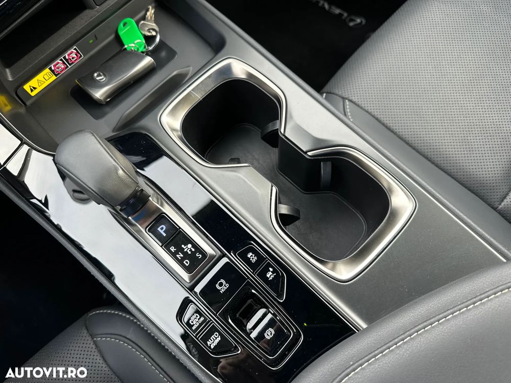 Lexus Seria NX - 18