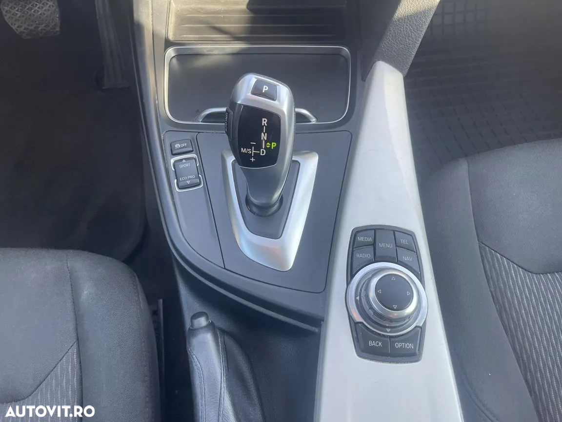 BMW Seria 3 320d GT xDrive AT - 8