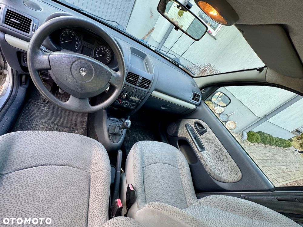 Renault Clio 1.2 16V Expression - 6
