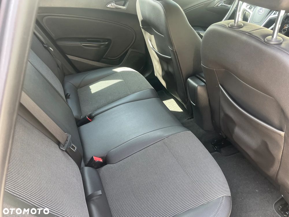 Opel Astra 1.4 Turbo Design Edition - 17