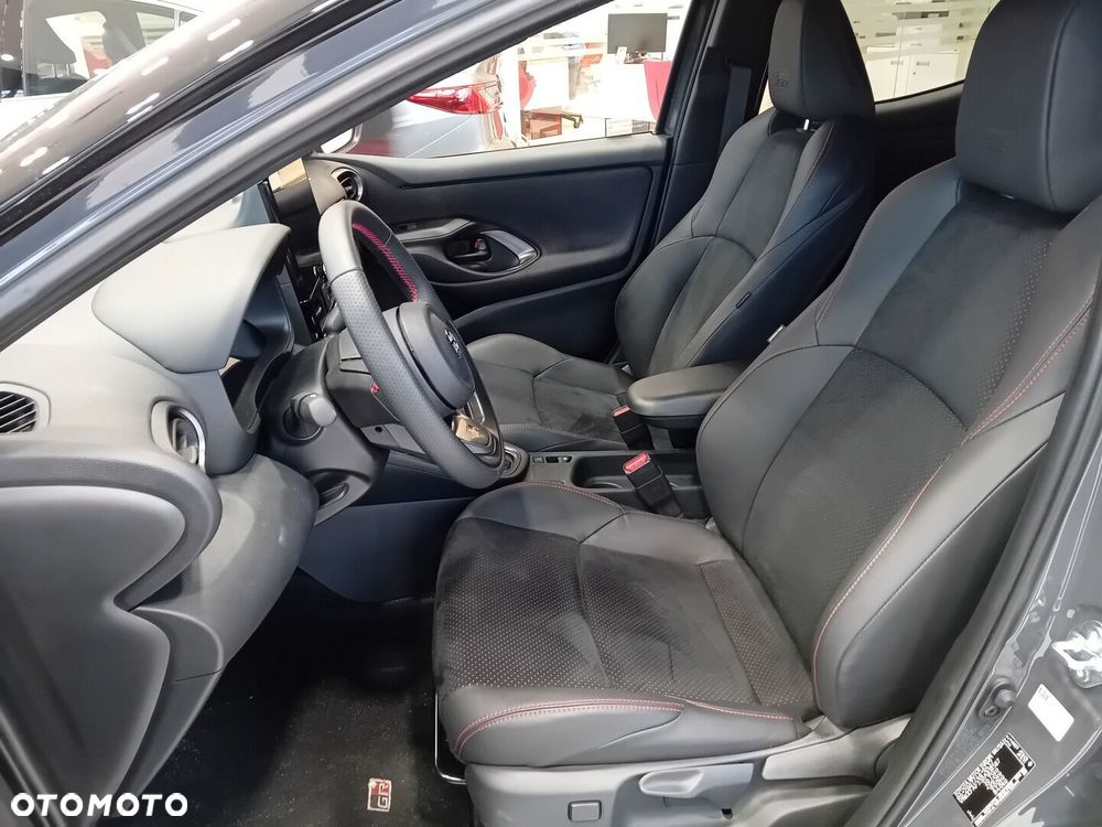 Toyota Yaris - 13