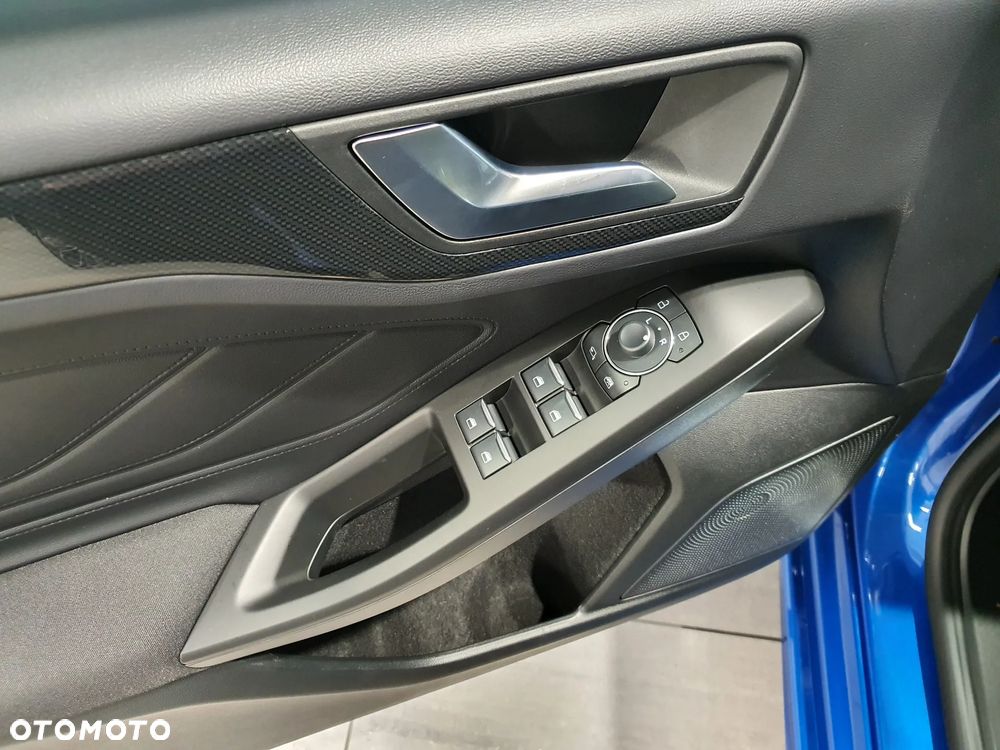 Ford Focus SW 1.0 EcoBoost mHEV ST-Line X - 13