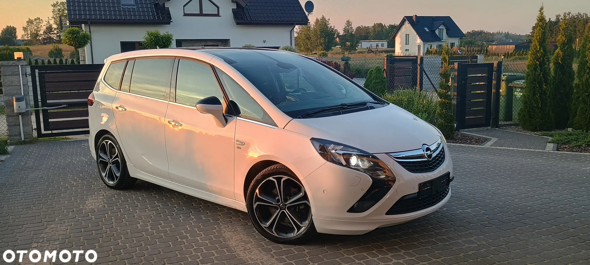 Opel Zafira Tourer 2.0 BITurbo CDTI Start/Stop Innovation - 4