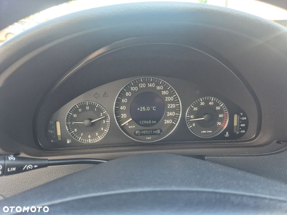 Mercedes-Benz CLK 240 Avantgarde - 34