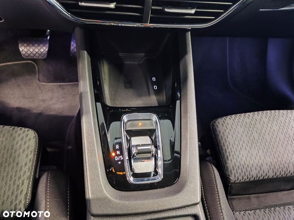 Skoda Octavia 2.0 TDI DSG Premium Edition - 11