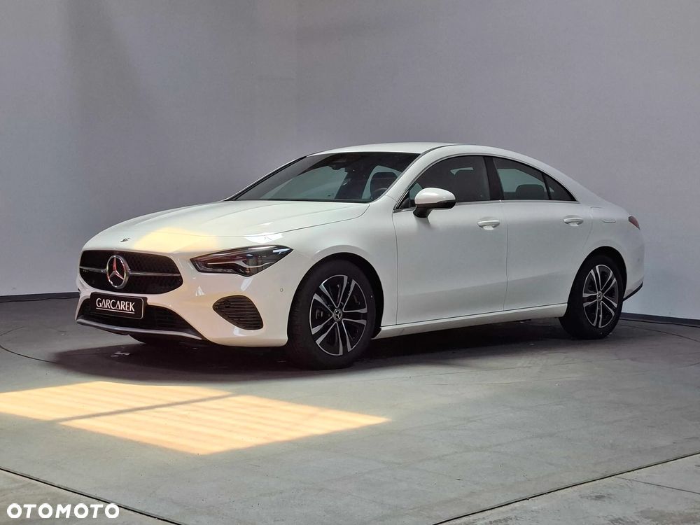 Mercedes-Benz CLA 200 7G-DCT - 7