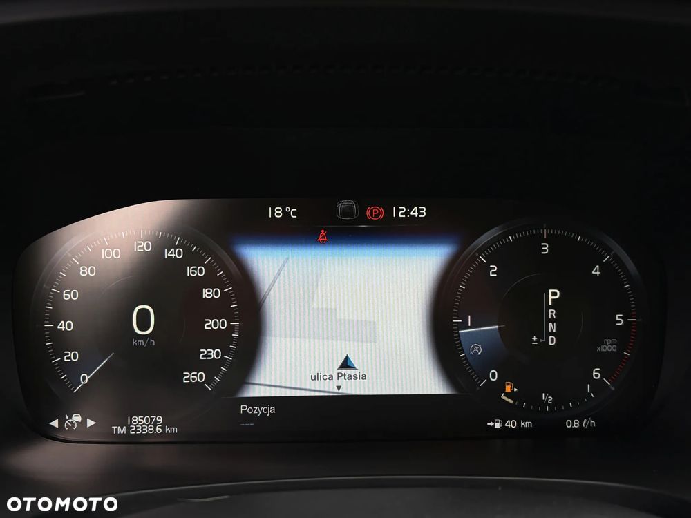 Volvo V90 D3 Geartronic Momentum Pro - 20