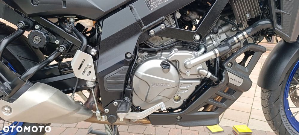 Suzuki V-STROM - 26