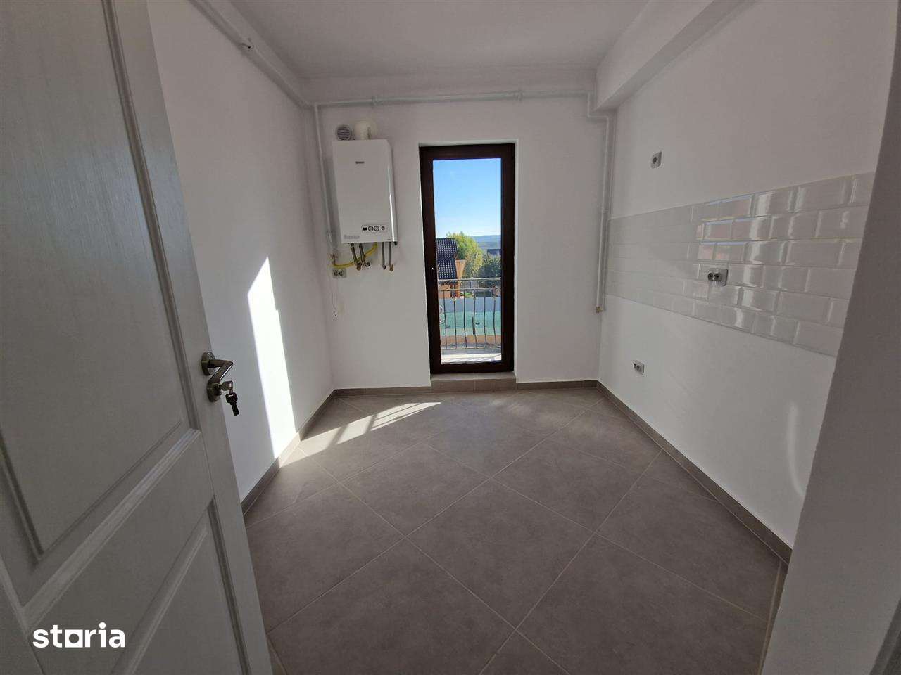 Apartament INTABULAT 2 camere luxcapat CUG zona vile — fotografia 3