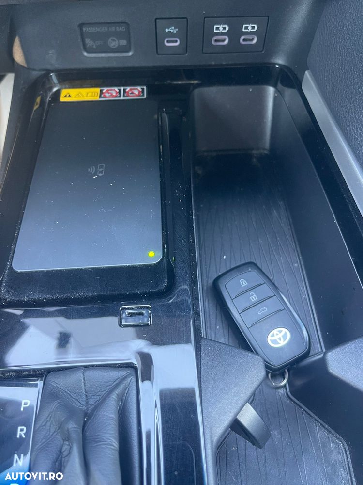 Toyota Camry 2.5 Dynamic - 31