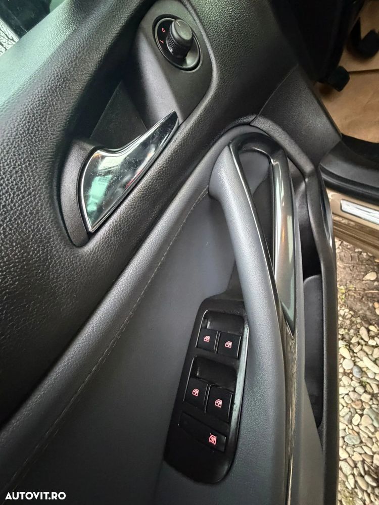 Opel Zafira - 12