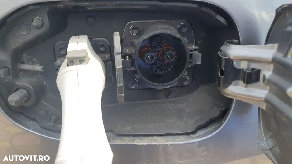 Mitsubishi Outlander 2.0 Litre DOHC MIVEC 4WD Instyle Navi - 12