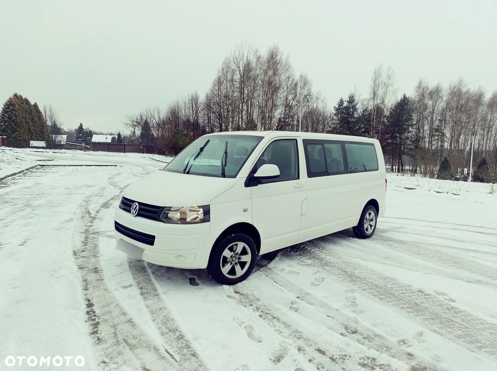 Volkswagen Caravelle - 1