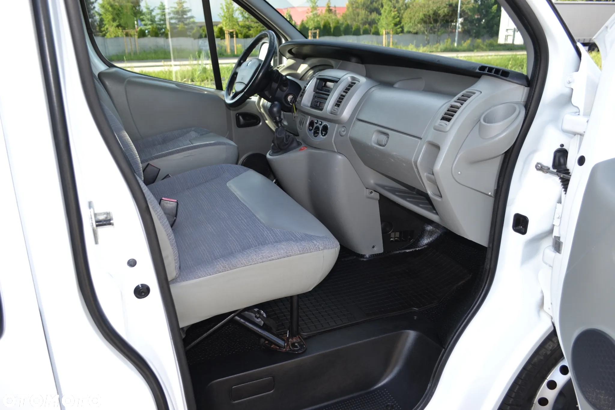 Renault Trafic L2H1 Pack Clim - 19