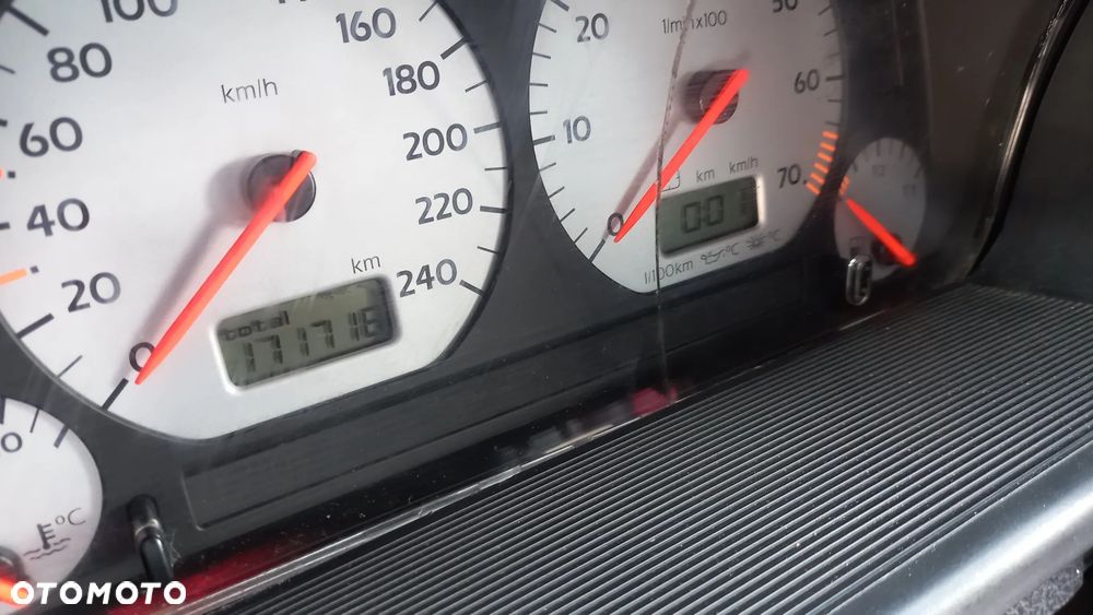 Volkswagen Golf - 9