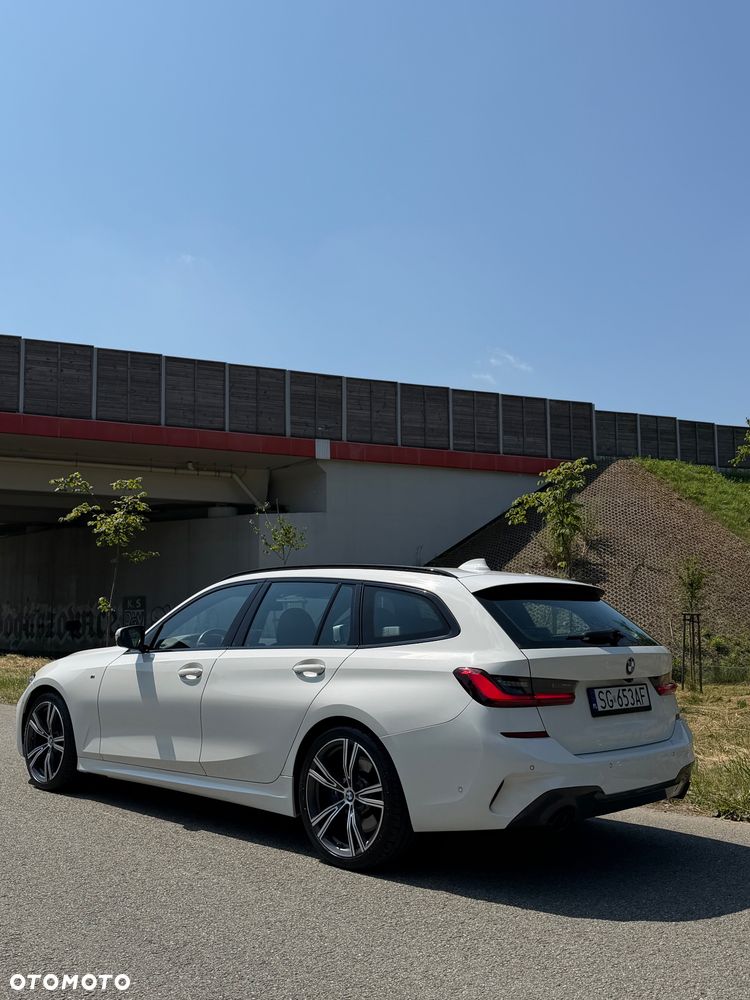 BMW Seria 3 320i M Sport - 12