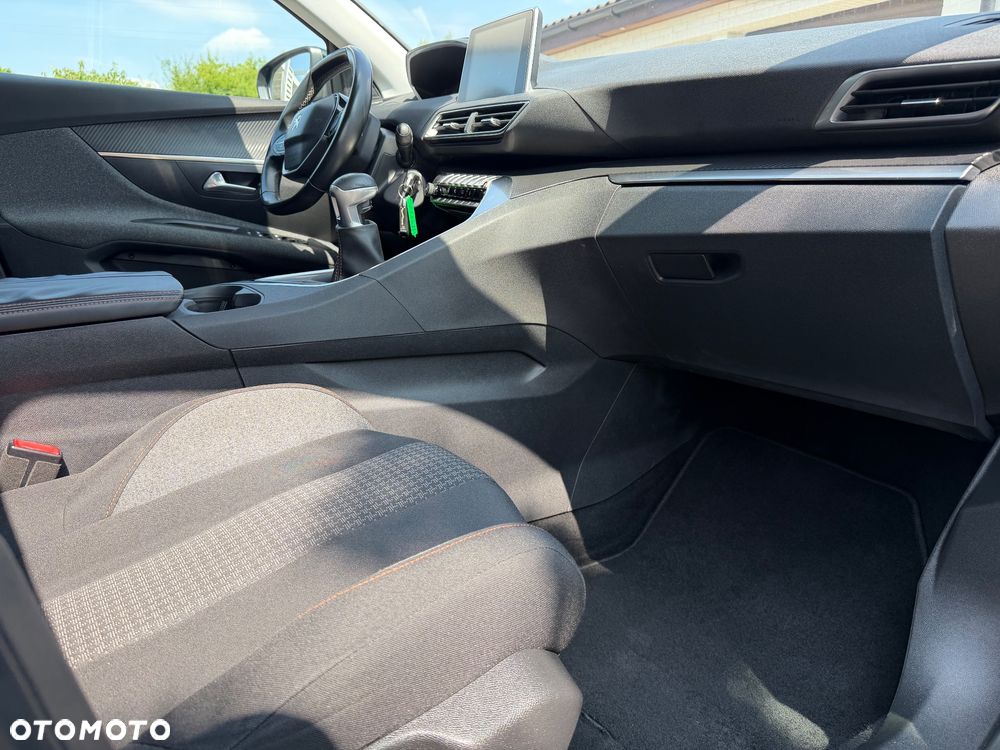 Peugeot 3008 1.6 BlueHDi Allure S&S - 24