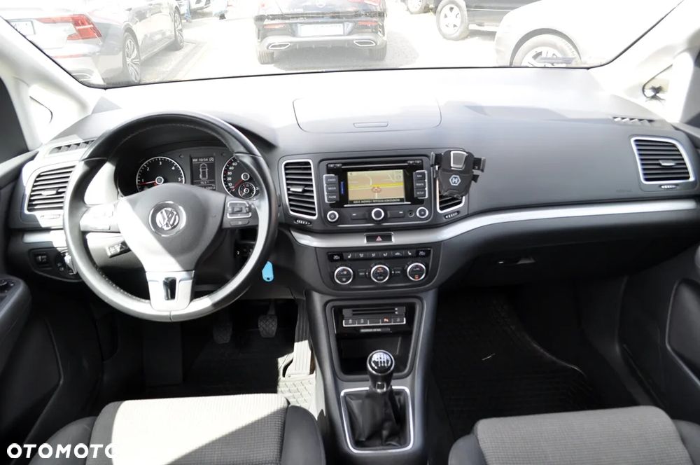 Volkswagen Sharan 2.0 TDI Comfortline - 18