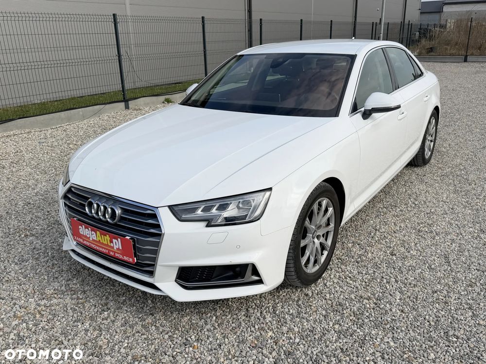 Audi A4 Limousine 45 TFSI Quattro S tronic - 4