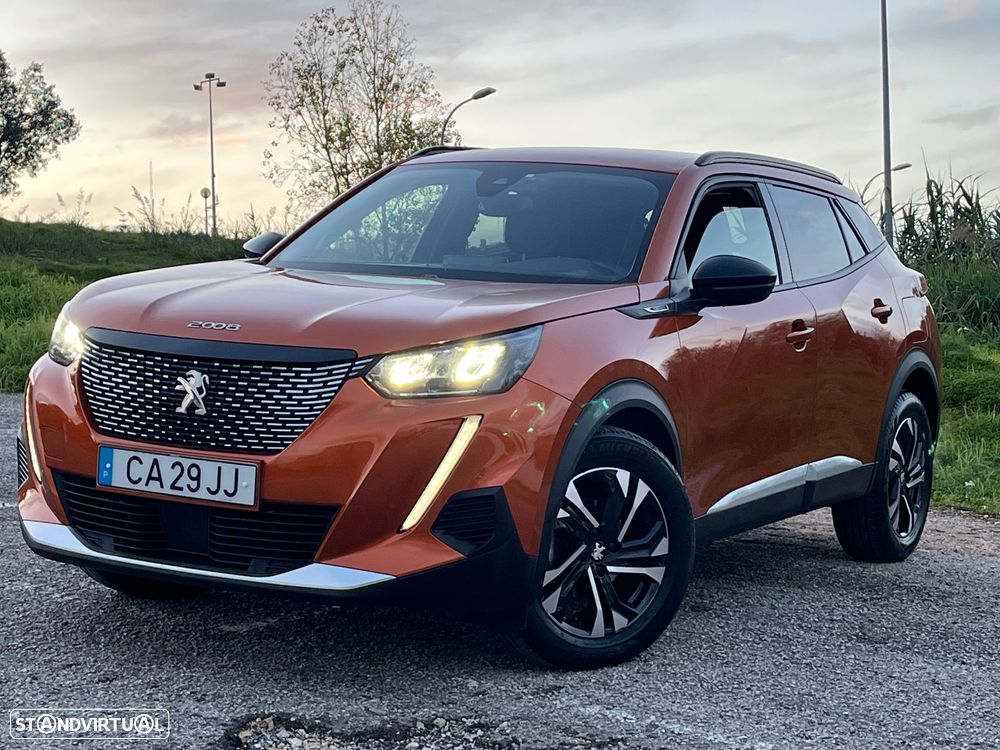 Peugeot 2008 PureTech 130 Allure - 1