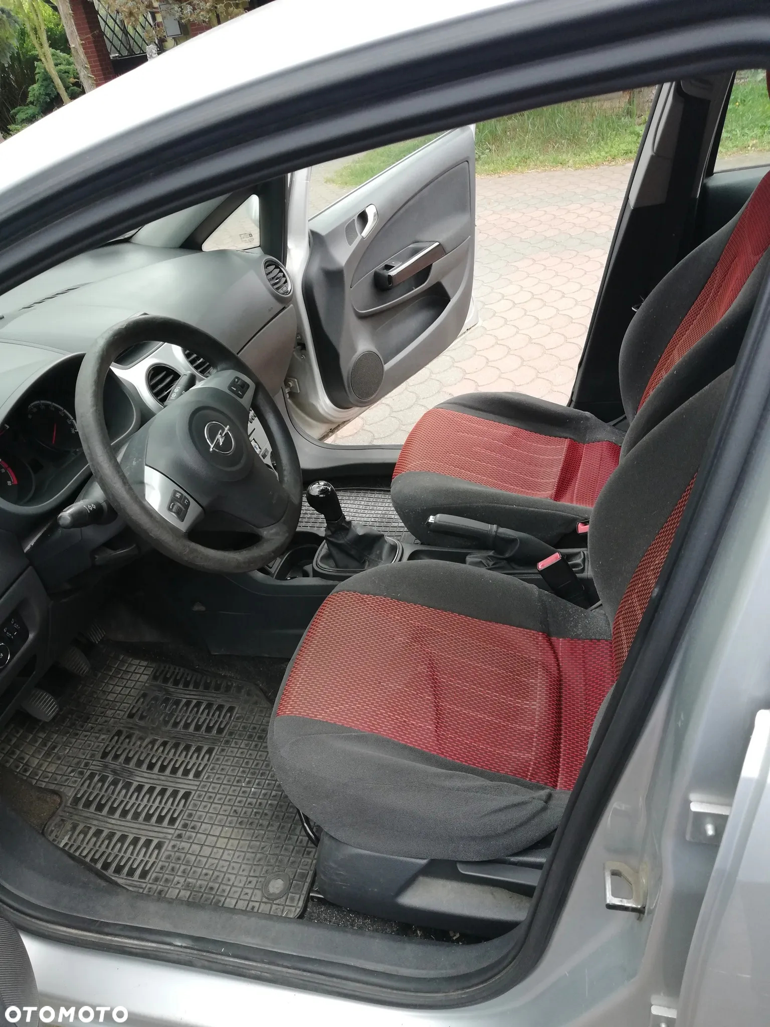 Opel Corsa 1.2 16V Edition / Active - 6