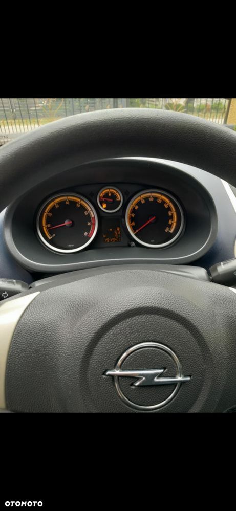 Opel Corsa - 4