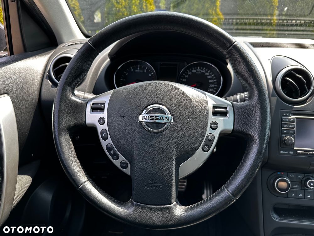 Nissan Qashqai 1.6 360 - 24