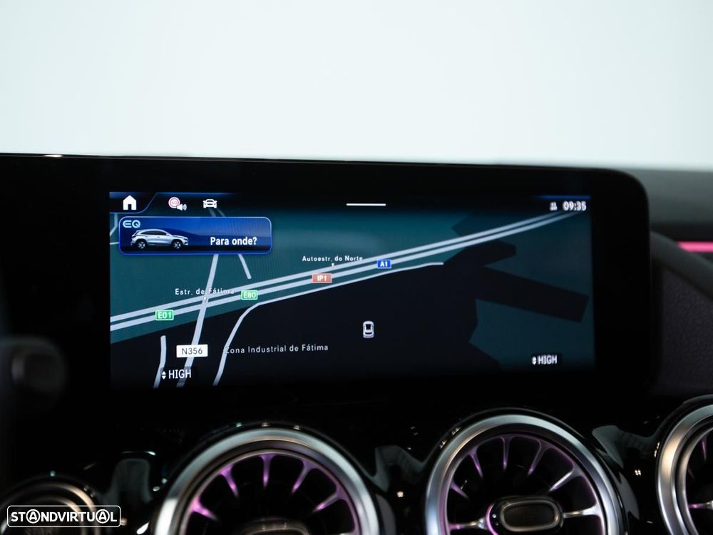 Mercedes-Benz EQA 300 4Matic - 22