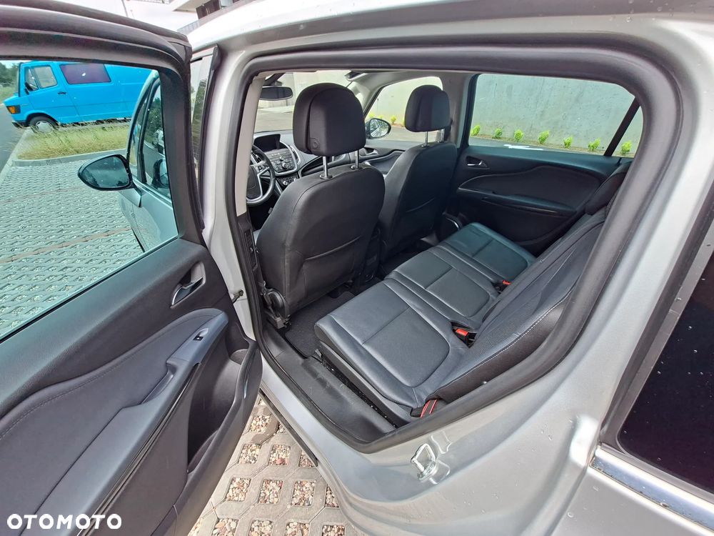 Opel Zafira 2.0 CDTI Cosmo EcoFLEX S&S - 11