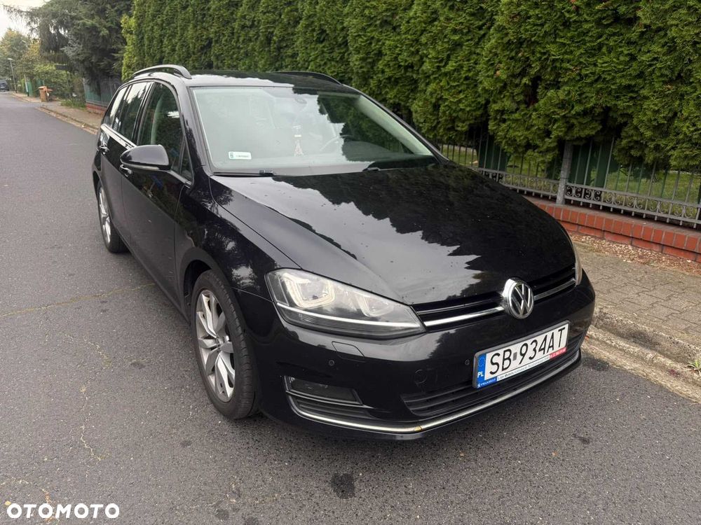 Volkswagen Golf - 1